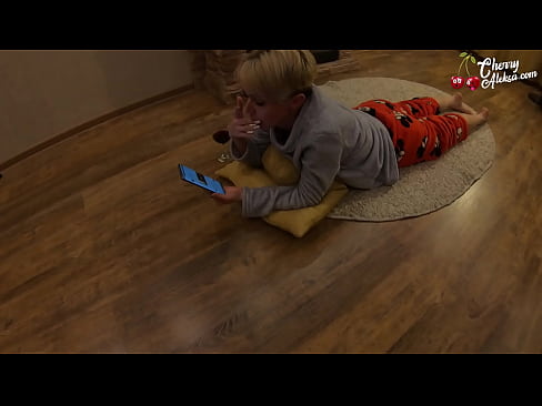 ❤️ Loira louca chupando uma pica enorme chupando e saltando sobre ela - Sexo Anal ❌ Porno fb em nós ❌❤