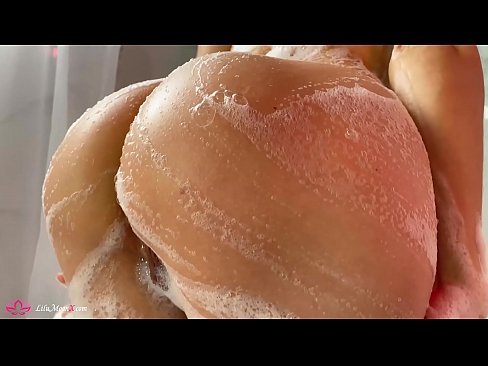 ❤️ Brunette Masturbates Pussy com Vibrador para Orgasmo Intenso no Chuveiro ❌ Porno fb em nós ❌❤